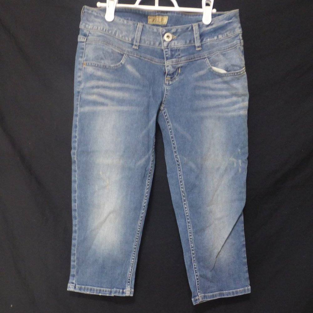 GUESS, faded blue denim bottoms, size 28, damaged look, GUC
